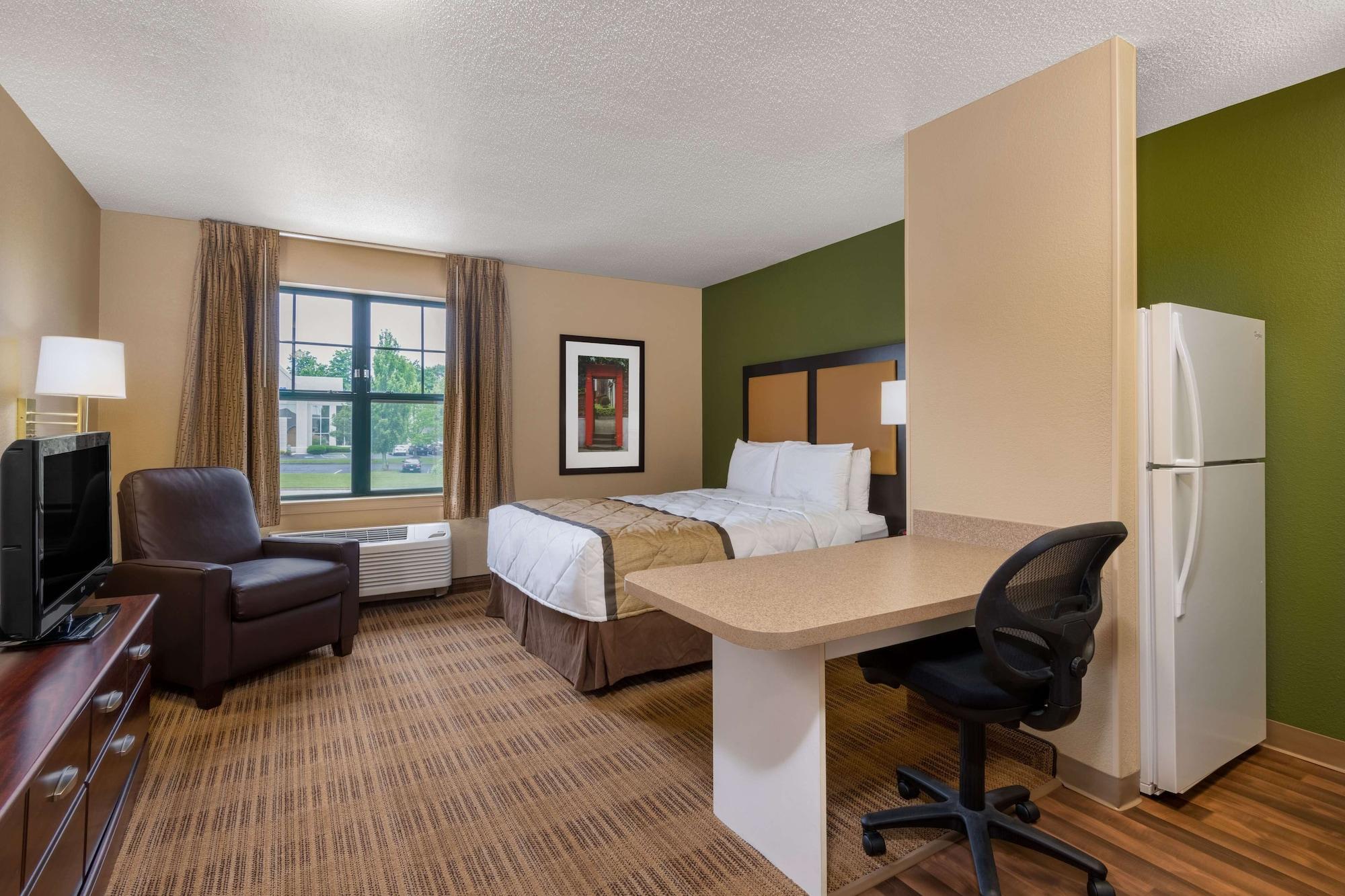 Extended Stay America Suites - Chicago - Woodfield Mall Schaumburg Buitenkant foto