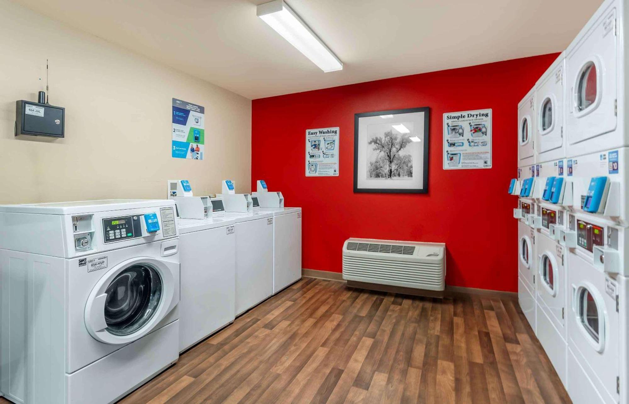 Extended Stay America Suites - Chicago - Woodfield Mall Schaumburg Buitenkant foto