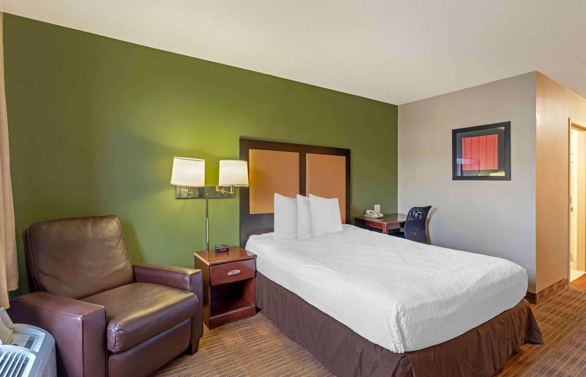 Extended Stay America Suites - Chicago - Woodfield Mall Schaumburg Buitenkant foto
