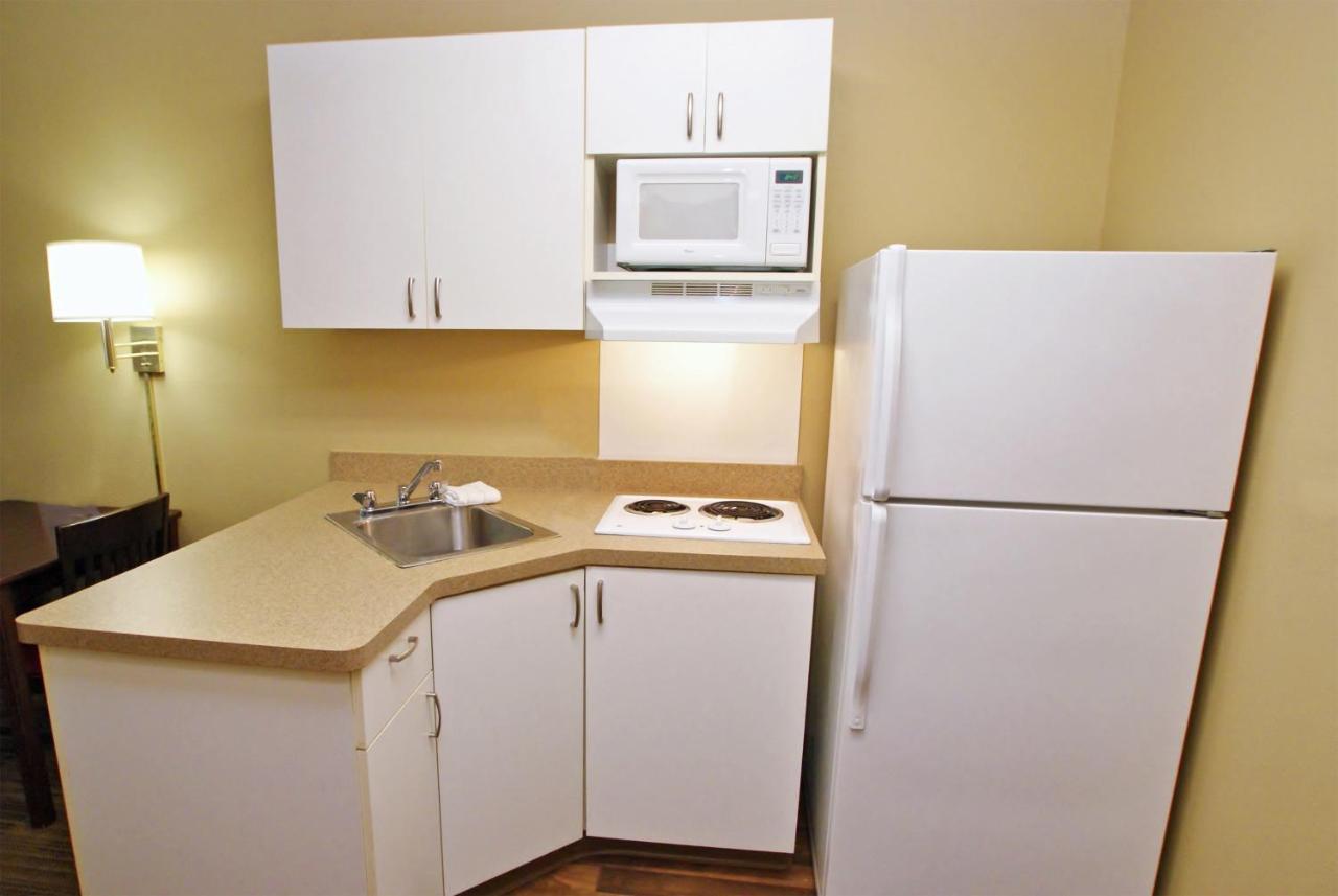 Extended Stay America Suites - Chicago - Woodfield Mall Schaumburg Buitenkant foto